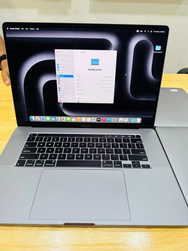 MacBook Pro 2019 16” កំពង់សោម លក់ខាត