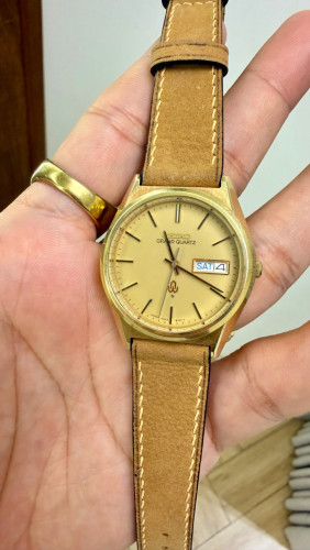 Original Ultra Rare Vintage SEIKO GRAND Quartz Cap-Gold Yellow Gold Dial Day-Date JDM 1978 - Con 90%