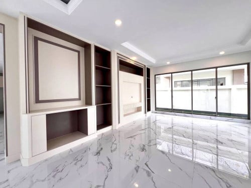 Prince Classic Villa For Sale in borey penghout boeung snor