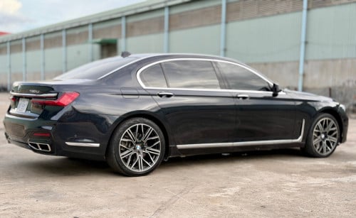 sell bmw 7series 2012 upgrade 2021តួវែង