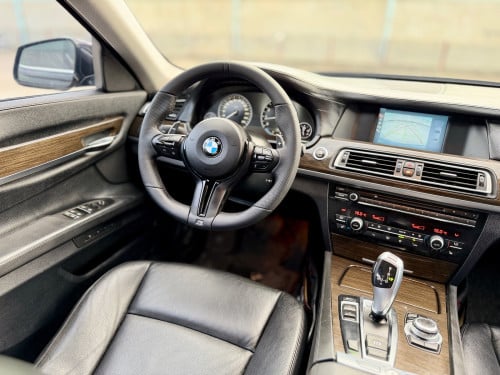 sell bmw 7series 2012 upgrade 2021តួវែង