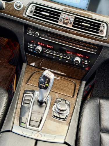 sell bmw 7series 2012 upgrade 2021តួវែង