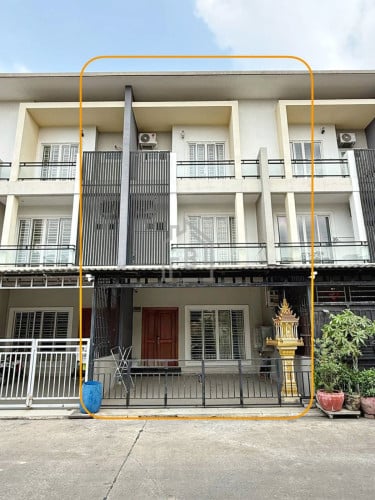 Townhouse 4 Bedrooms for RENT near CHIP MONG Sen Sok Mall
