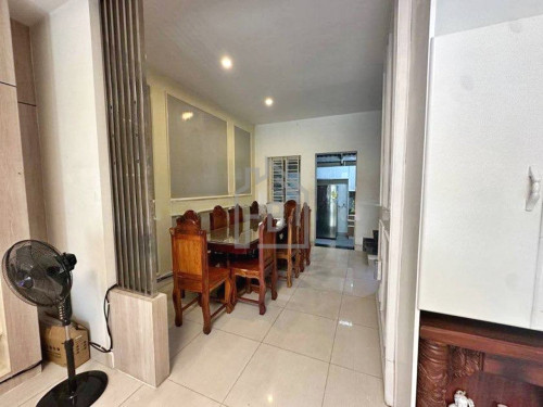 Townhouse 4 Bedrooms for RENT near CHIP MONG Sen Sok Mall