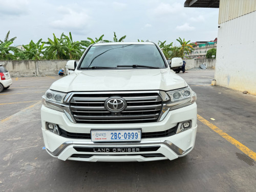 TOYOTA Land Cruiser V6 Full option ម្ចាស់ដើម,Year:2016