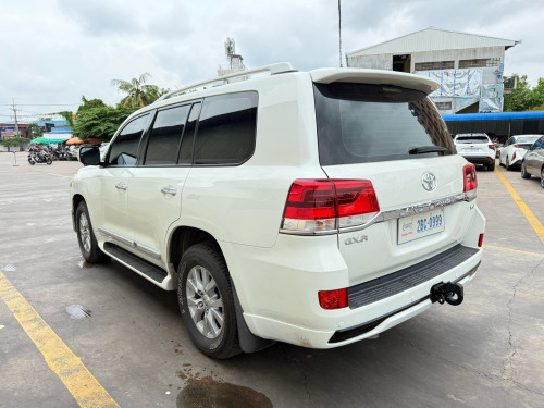 TOYOTA Land Cruiser V6 Full option ម្ចាស់ដើម,Year:2016