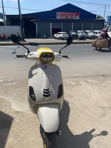 Vespa S125 2026ស្អាតថ្មីដូចកេះ មួយទឹកក្រដាស់ពន្ធជិះបាន100គីឡូជាង