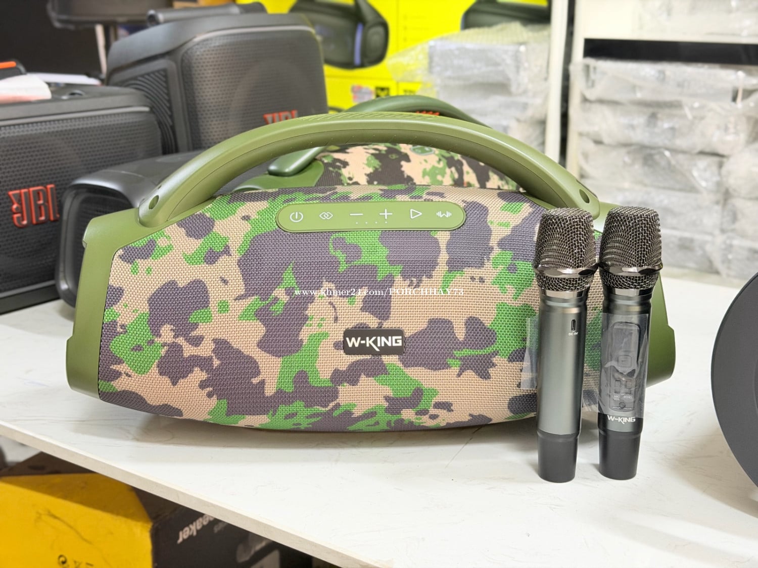 W-King D20 ថ្មីកេស ធានា០១ឆ្នាំ