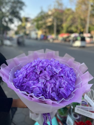 ផ្កាធ្វើដោយដៃផ្ទាល់