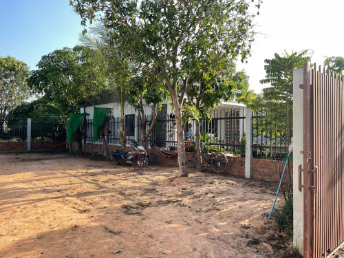 ដីលក់ទំហំ 8m x 19m ក្នុងក្រុងសៀមរាប (ទីតាំងដីស្អាត) Telegram 096 777 1844  069 202 395