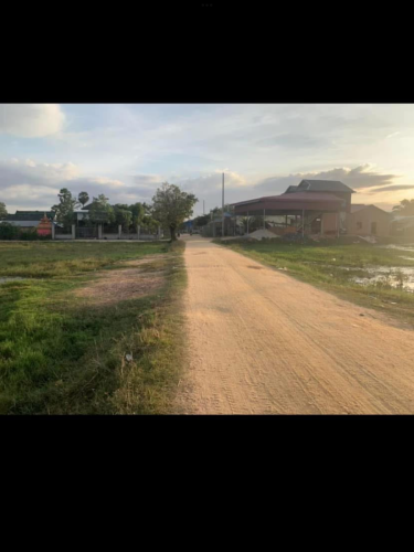 ដីឡូលក់ ម្ចាស់ផ្ទាល់