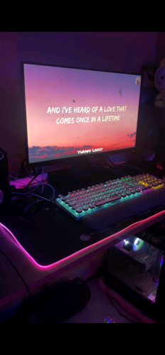 លក់ចោល មិនសូវបានប្រើទេ mouse, keyboard, mouse pad, includes chairs gaming
