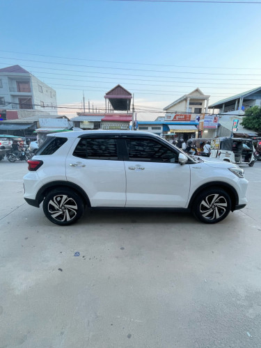 #ទំនិញថ្មីទើបកាត់បានក្តៅៗ # Toyota Raize 2023