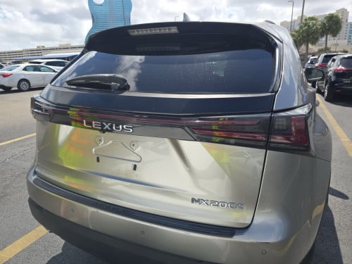 016 Nx200t 3ប៉ុតុង ប៉ុង1 ឡានមូល មកដល់ខែ5