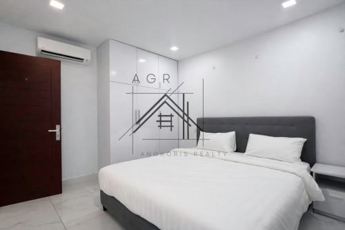 2 Bedroom Serviced Apartment For Rent in BKK1