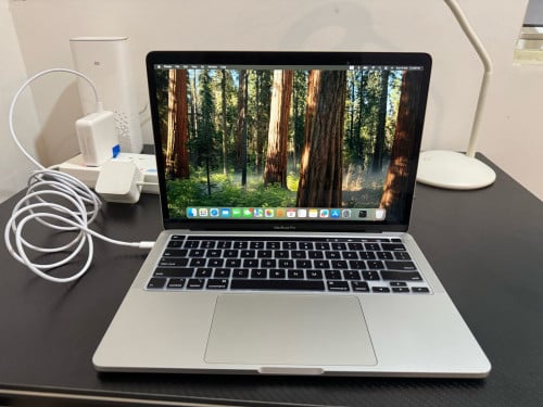 99% MacBook Pro 2020 | 13-inch | Intel Core i7 | 32GB RAM | 512GB Hard Drive
