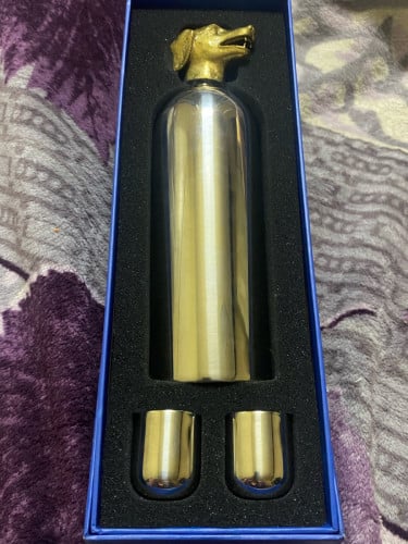ដបដាក់ទឹក ឬស្រា limited edition for sale with box 99% new