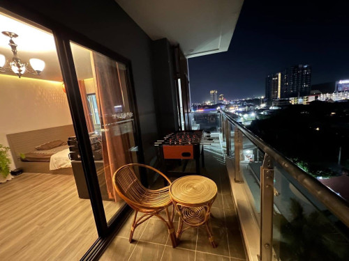 Condo For rent