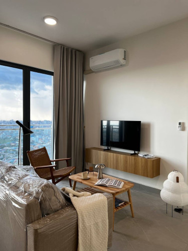 Condo for rent, 60 meters road (urban village) Special price only 400$ (floor 33)