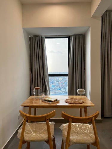 Condo for rent, 60 meters road (urban village) Special price only 400$ (floor 33)