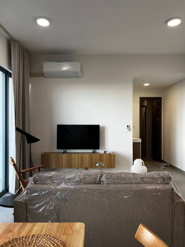 Condo for rent, 60 meters road (urban village) Special price only 400$ (floor 33)