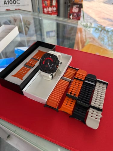 Galaxy Watch Ultra 2025 ( Look like new) 99.99%