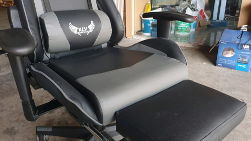 Gaming Chair ឡៃឡុង85$