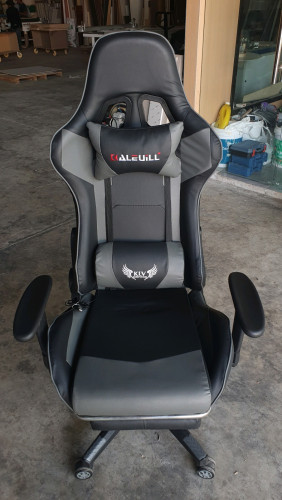 Gaming Chair ឡៃឡុង85$