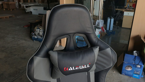 Gaming Chair ឡៃឡុង85$
