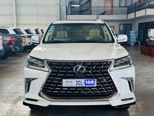 Lexus 2016 LX570Full option (អារ៉ាប់)