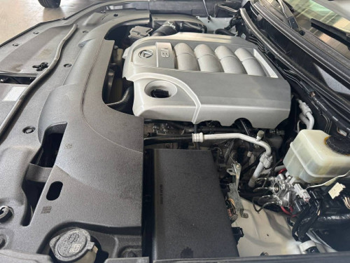 Lexus 2016 LX570Full option (អារ៉ាប់)