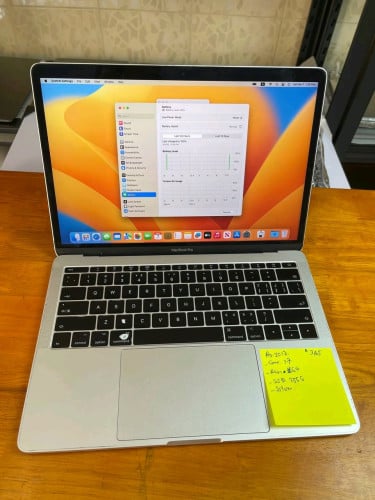 Macbook Proឆ្នាំ2017 Core i7- Ram 16GB