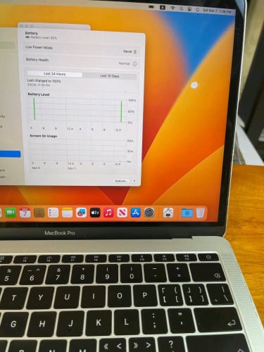 Macbook Proឆ្នាំ2017 Core i7- Ram 16GB