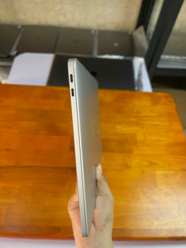 Macbook Proឆ្នាំ2017 Core i7- Ram 16GB