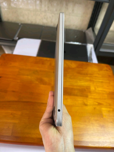 Macbook Proឆ្នាំ2017 New Battery