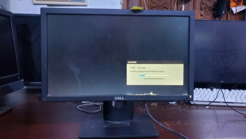 Monitor Dell 19inch អេក្រង់ថ្នែកខាងក្រោម មានស្នាមដូចក្នុងរូប