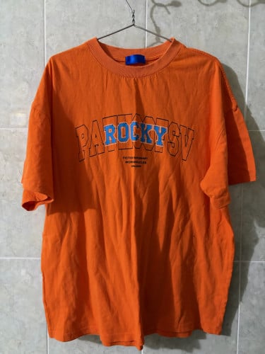 Second Hand T-shirt