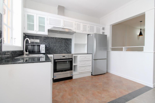 Service Apartment 2 Bedrooms For Rent in Beoung Keng Kang1