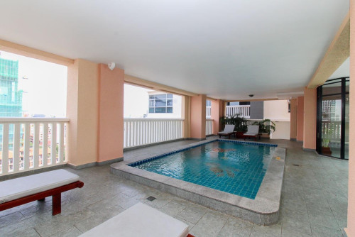 Service Apartment 2 Bedrooms For Rent in Beoung Keng Kang1