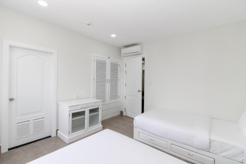 Service Apartment 2 Bedrooms For Rent in Beoung Keng Kang1