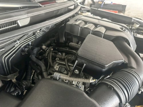 Toyota Landcriser ( Platinium Edition) 2013