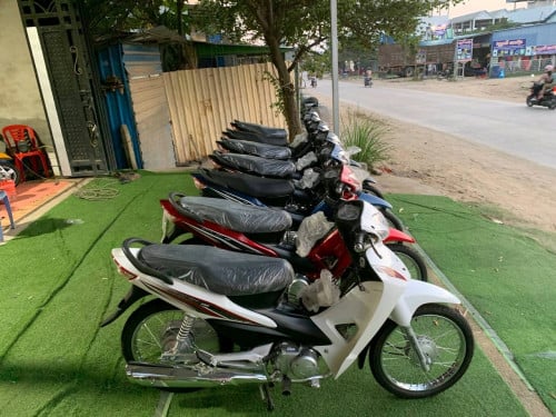 wave gne 025 ថ្មី​កេះ តម្លៃ​780$ បងប្អូន​ចង់​បង់​រំលោះ​បានបញ្ចាក់ម៉ូតូថ្មីមានពន្ធ​ត្រឹម​ត្រូវ​