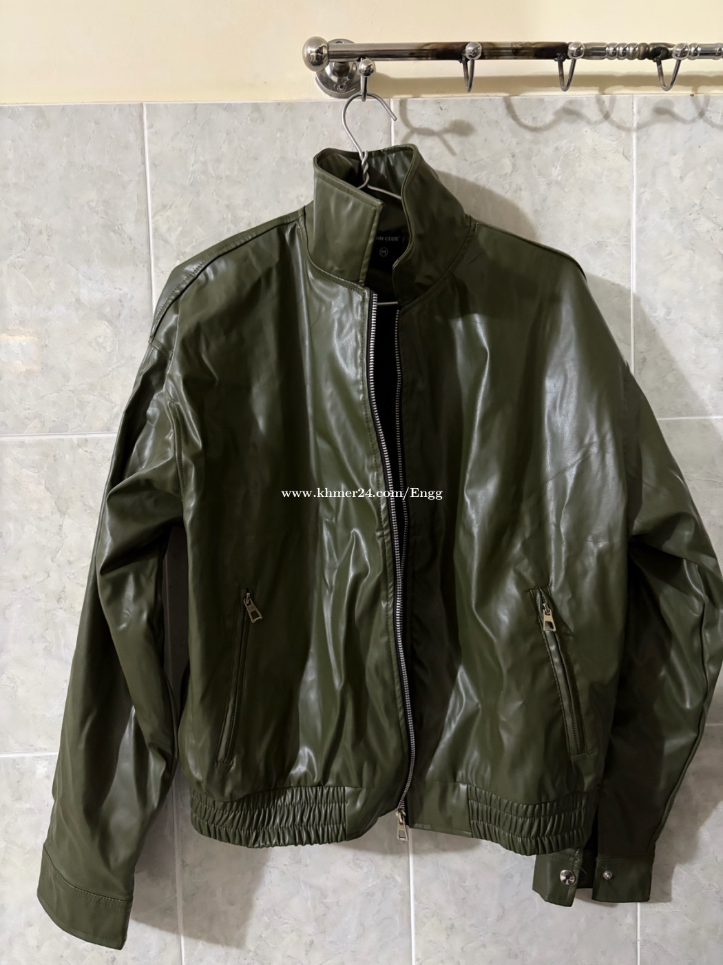 Second Hand Jacket