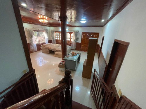 វីឡាសម្រាប់ជួល នៅផ្សារទួលទំពូង | Villa for Rent at Phsar Toul Tumpoung