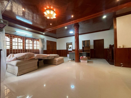 វីឡាសម្រាប់ជួល នៅផ្សារទួលទំពូង | Villa for Rent at Phsar Toul Tumpoung