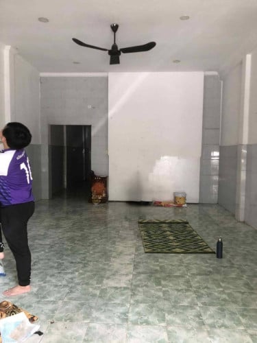ផ្ទះលក់តម្លៃក្រោមទីផ្សារ ជិតផ្សារដេប៉ូ
