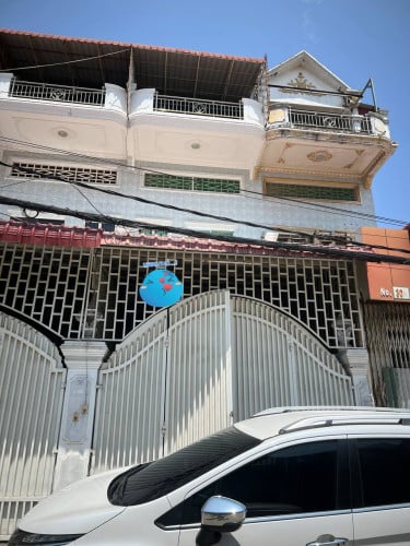 ផ្ទះលក់​ បឹងសាឡាង ជិតផ្សារដើមគ (ម្ចាស់ផ្ទាល់)