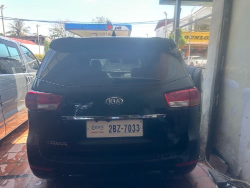KIA CARNIVAL ឆ្នាំ2016 ឡានថ្មីស្អាត 18500$ចចារ