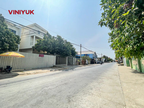 ផ្ទះអាជីវកម្ម5ល្វែង សម្រាប់លក់ !!