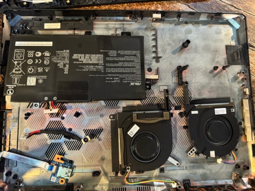 លក់គ្រឿងcomputerកាប់សាច់
